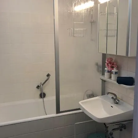 Grosses Appartement Mit Aussichtsbalkon Ludwigsburg Eksteriør billede