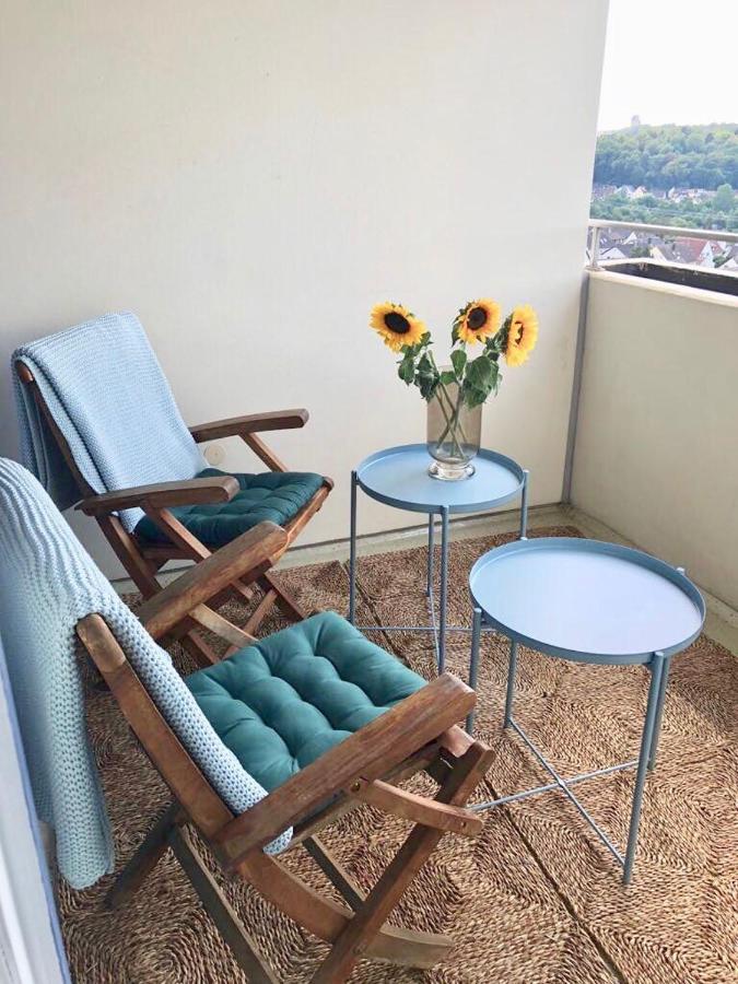 Grosses Mit Aussichtsbalkon Apartment Ludwigsburg